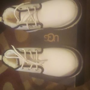 Men's size 11 Ugg boots